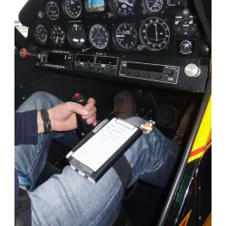 iPad flight board PLUS for airplane pilots | BAYO