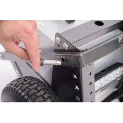 Tow tractor TF1 - Towflexx® for airplane pilots | BAYO