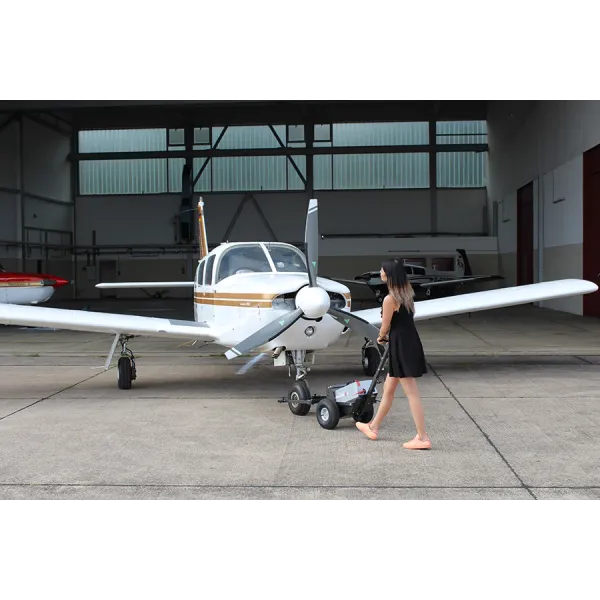 Tow tractor TF2 - Towflexx® for airplane pilots | BAYO