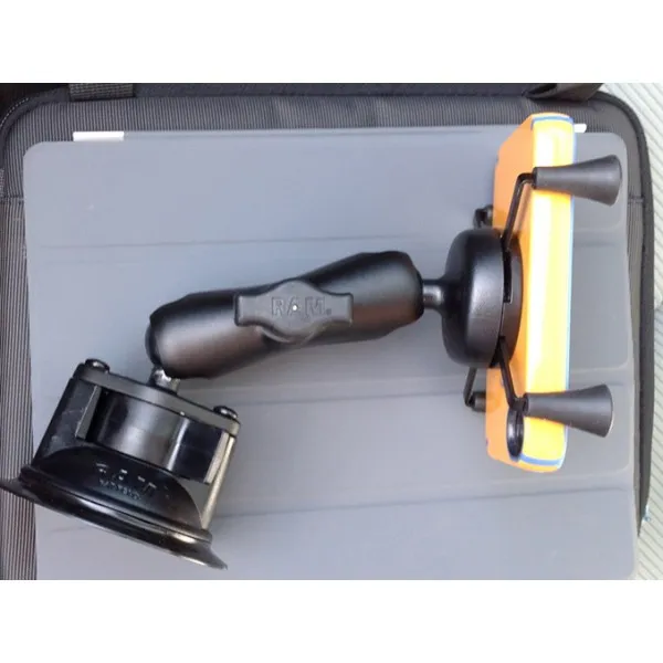 X-Grip® UN7 suction cup kit for smartphones less than 5" for airplane pilots | BAYO