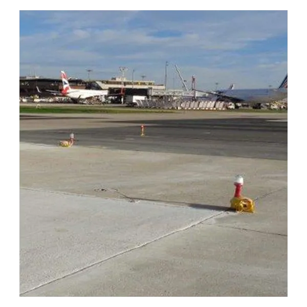 Low Intensity Portable Beacon Lédéo for airplane pilots | BAYO