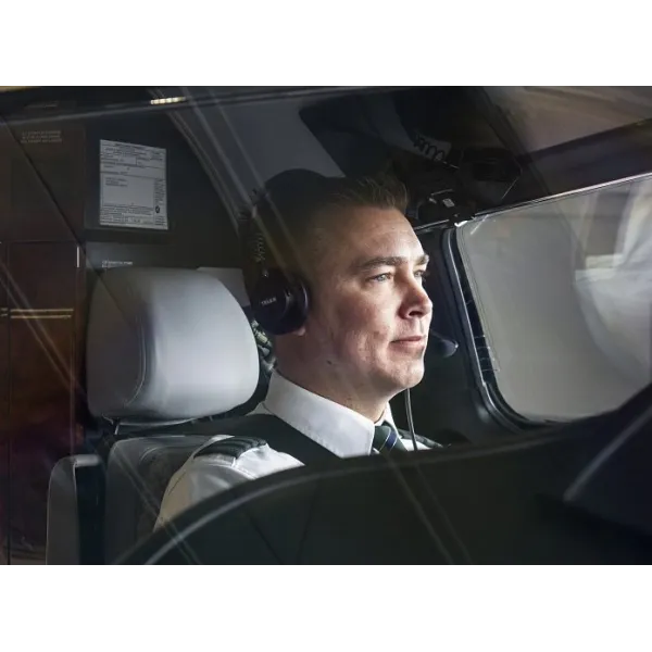 Telex Airman 8 + Headset for airplane pilots | BAYO