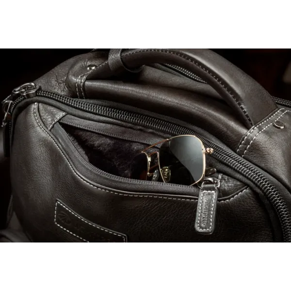 Duke flight bag for airplane pilots | BAYO