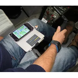 i-PILOT PHONE for airplane pilots | BAYO