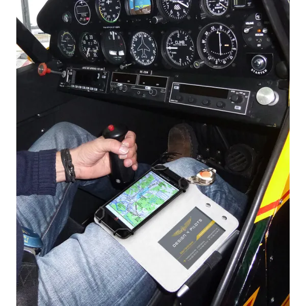 iPad flight board PLUS for airplane pilots | BAYO