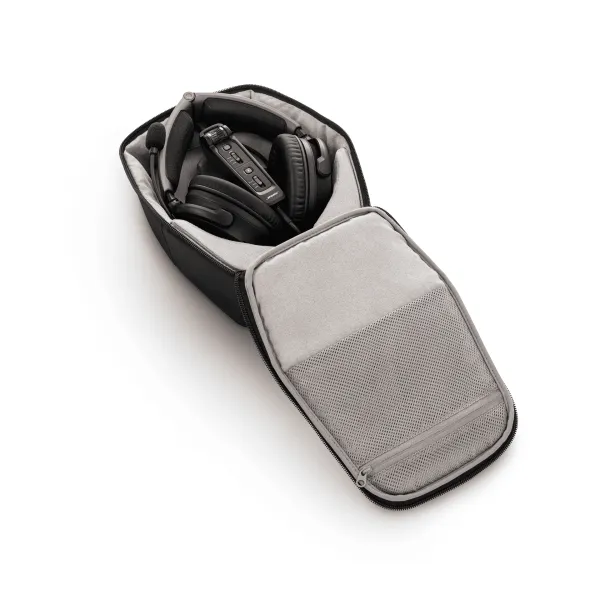 A30 carrying case for airplane pilots | BAYO
