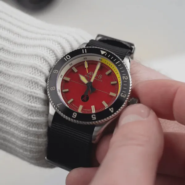 Montre AVI-8 : AV-4103-04