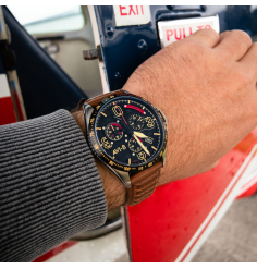 Montre AVI-8 : AV-4077-02