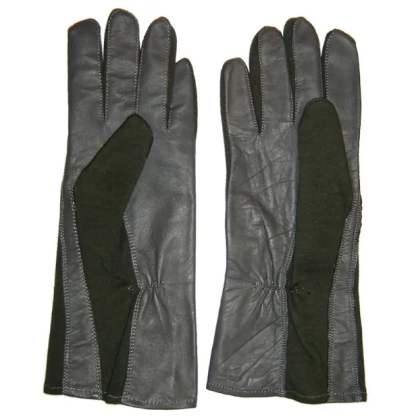 Pilot gloves in Nomex - green for airplane pilots | BAYO